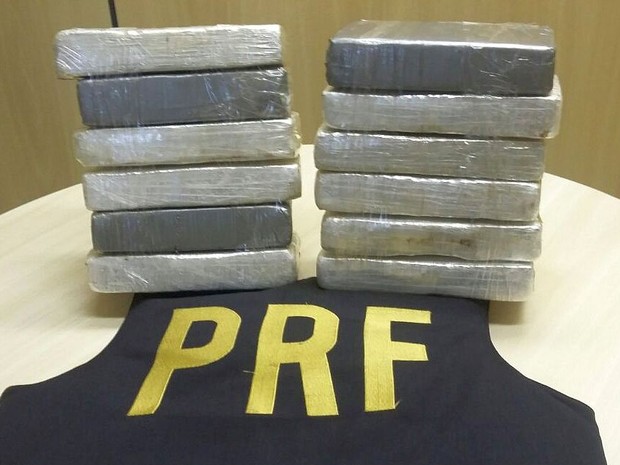 Cocaína apreendida pela PRF em 09 06 2016 Foto Divulgação